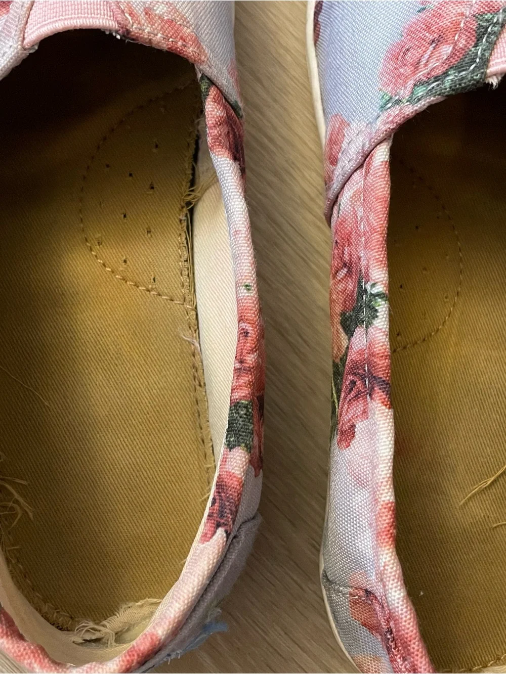 TOMS Floral Slip-On Shoes Kids 3.5